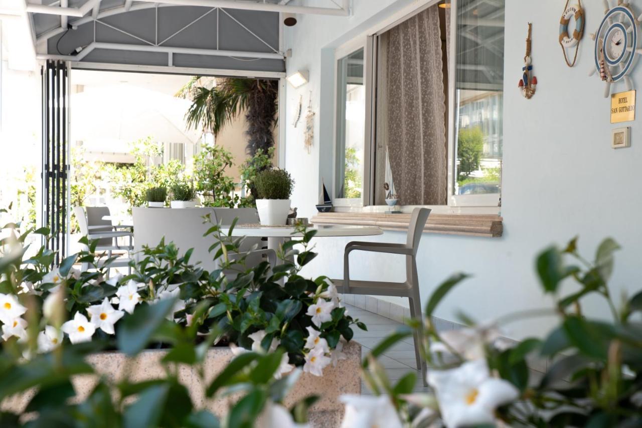 Hotel San Gottardo Riccione Exterior foto